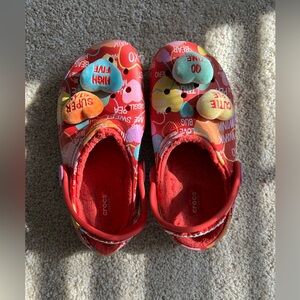 Sweetheart Cozy Crocs Kids size 1